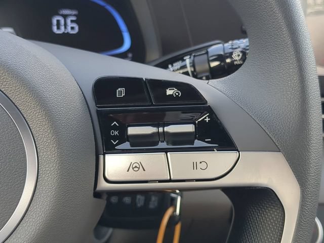 New 2026 Hyundai Elantra SE FWD image 23