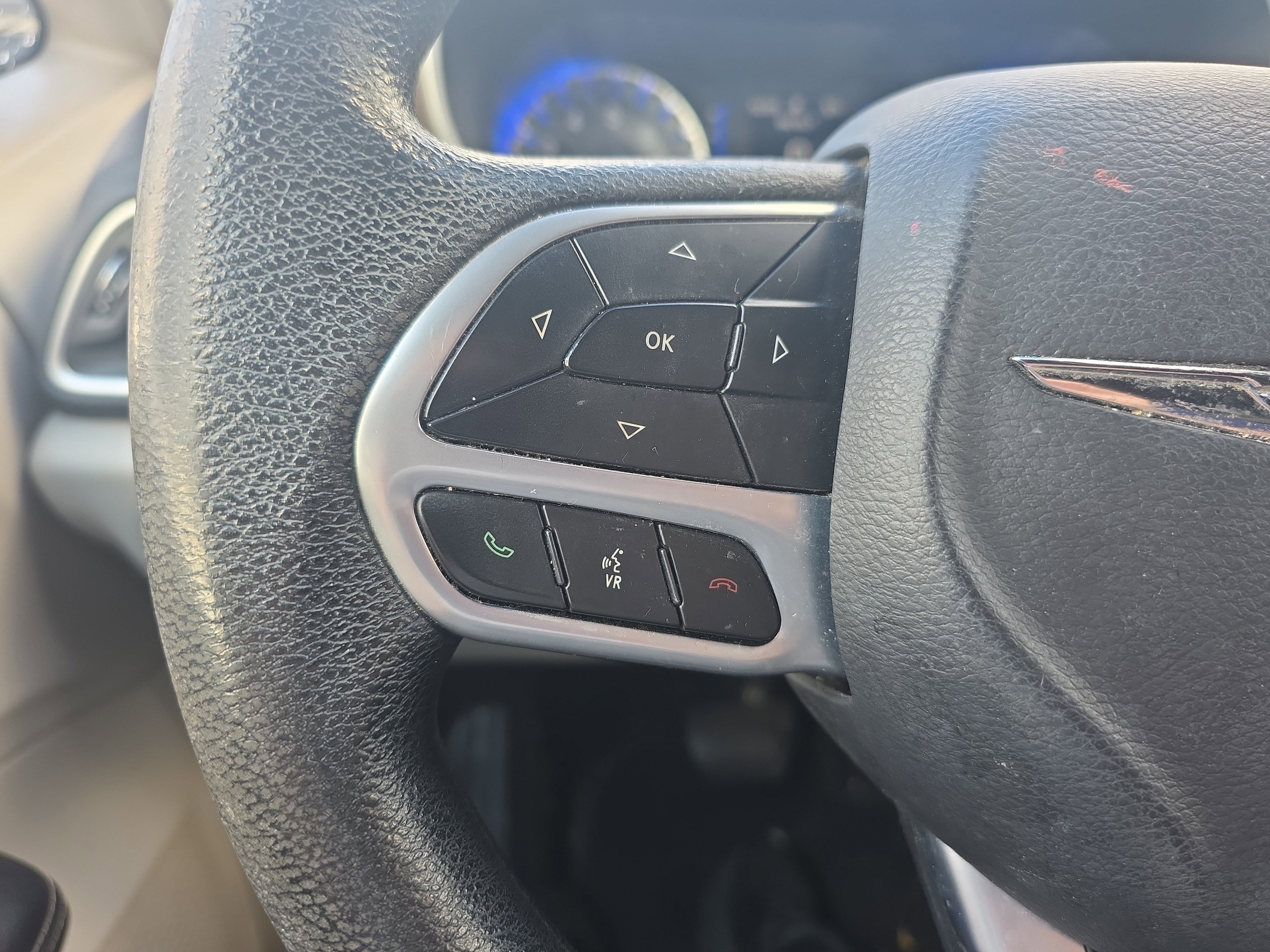 Used 2021 Chrysler Voyager Lxi image 29