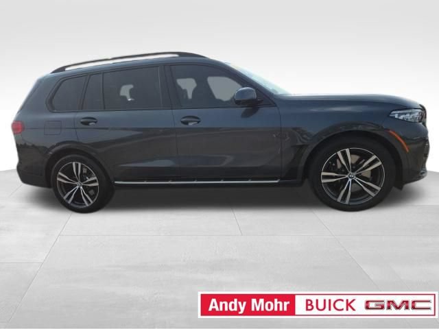 Used 2022 BMW X7 xDrive40i w/ M Sport Package AWD/4WD image 25
