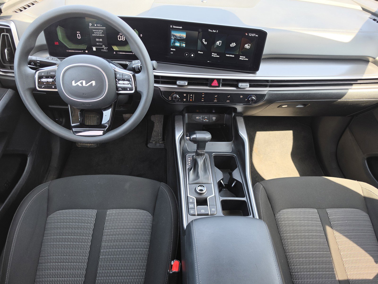 Used 2025 Kia Sorento LX image 8