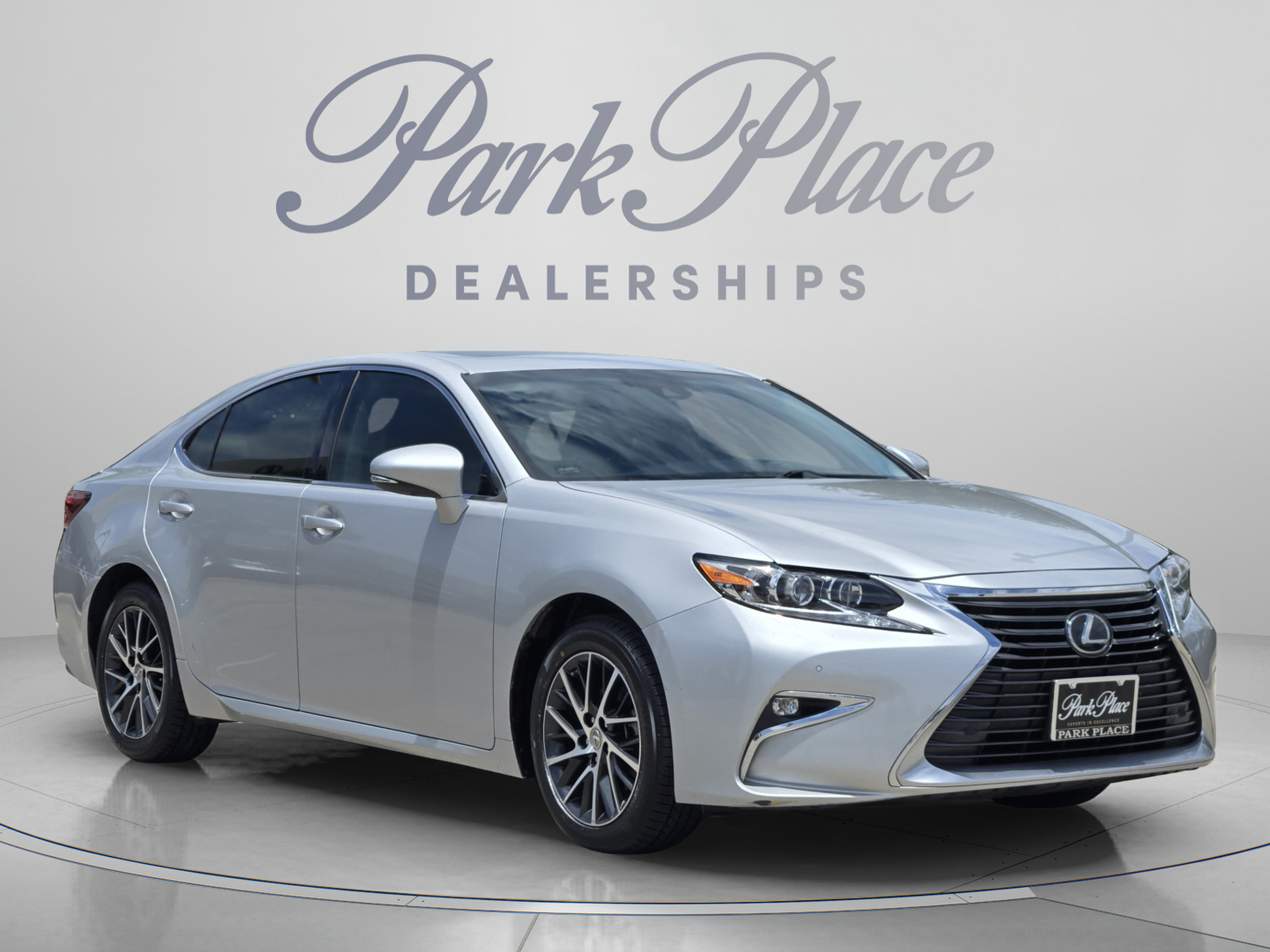 Used 2017 Lexus ES 350 w/ Luxury Package FWD image 7