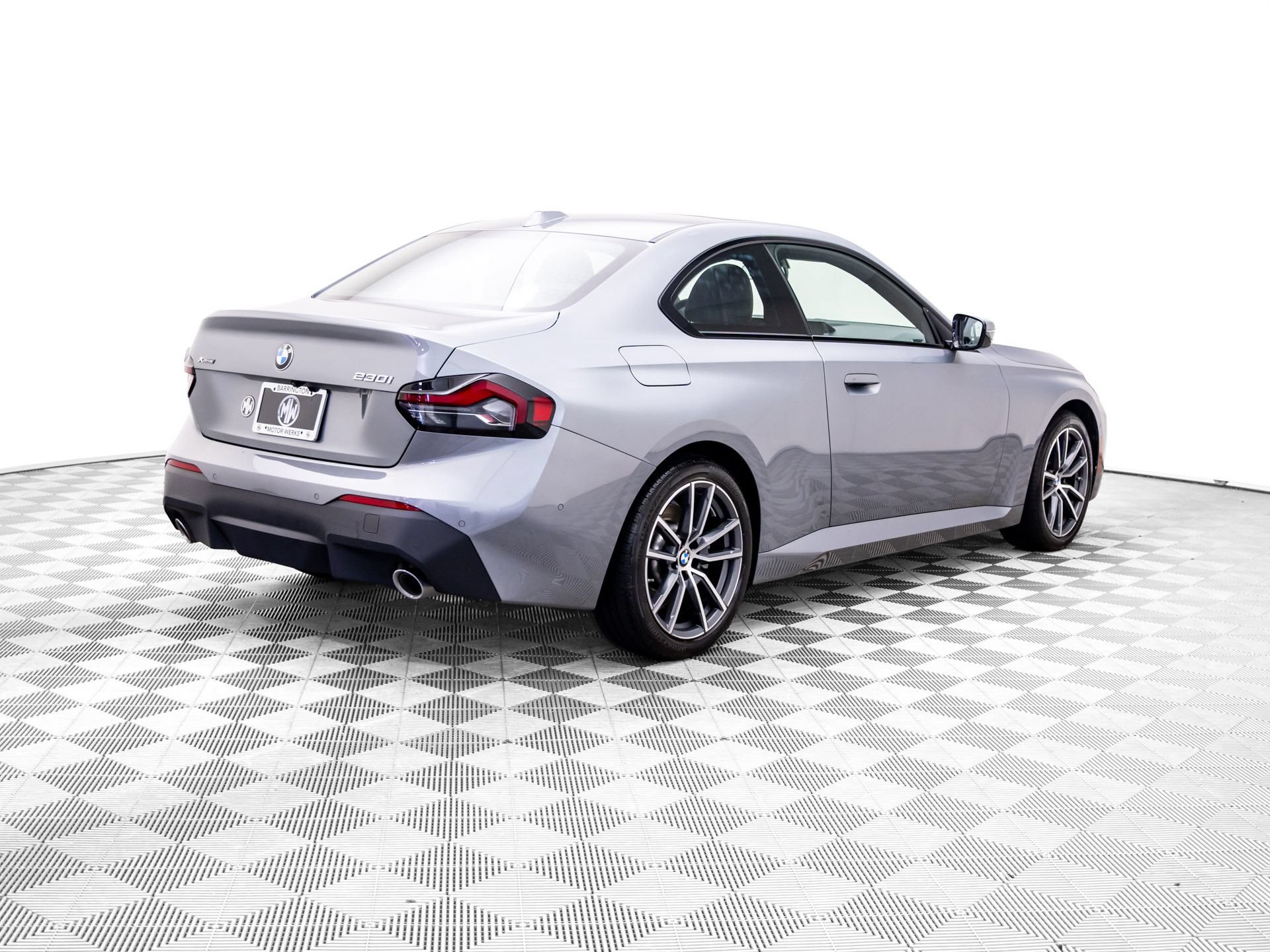 Used 2025 BMW 230i xDrive Coupe w/ Premium Package AWD/4WD image 5