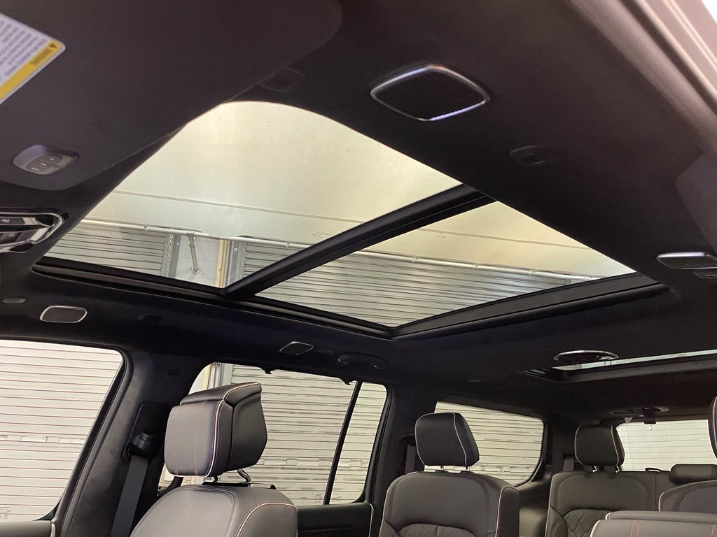 New 2026 Jeep Grand Wagoneer Summit AWD/4WD image 22