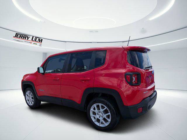 Certified 2023 Jeep Renegade Latitude AWD/4WD image 5