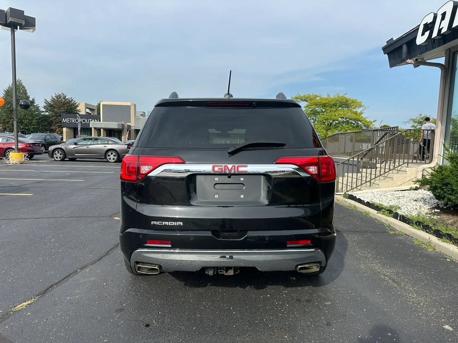 Used 2019 GMC Acadia Denali w/ Technology Package FWD image 5
