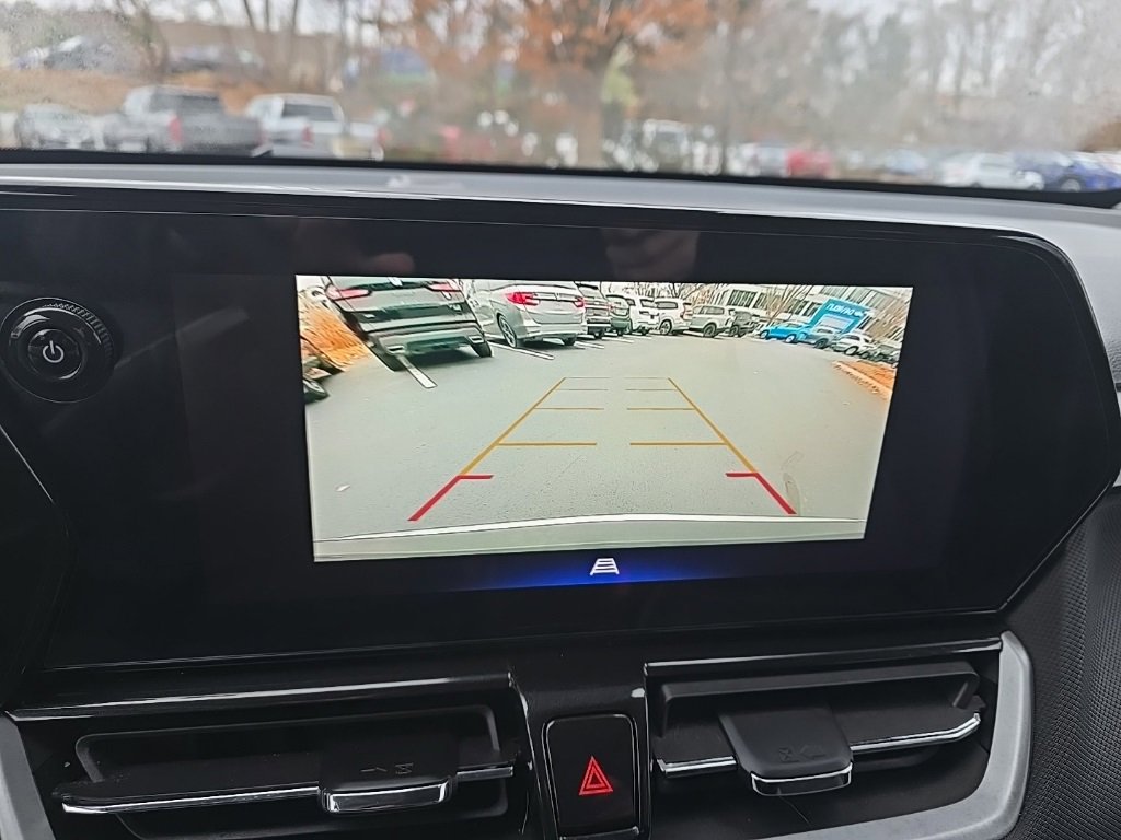 Used 2025 Chevrolet TrailBlazer LT w/ Driver Confidence Package image 27