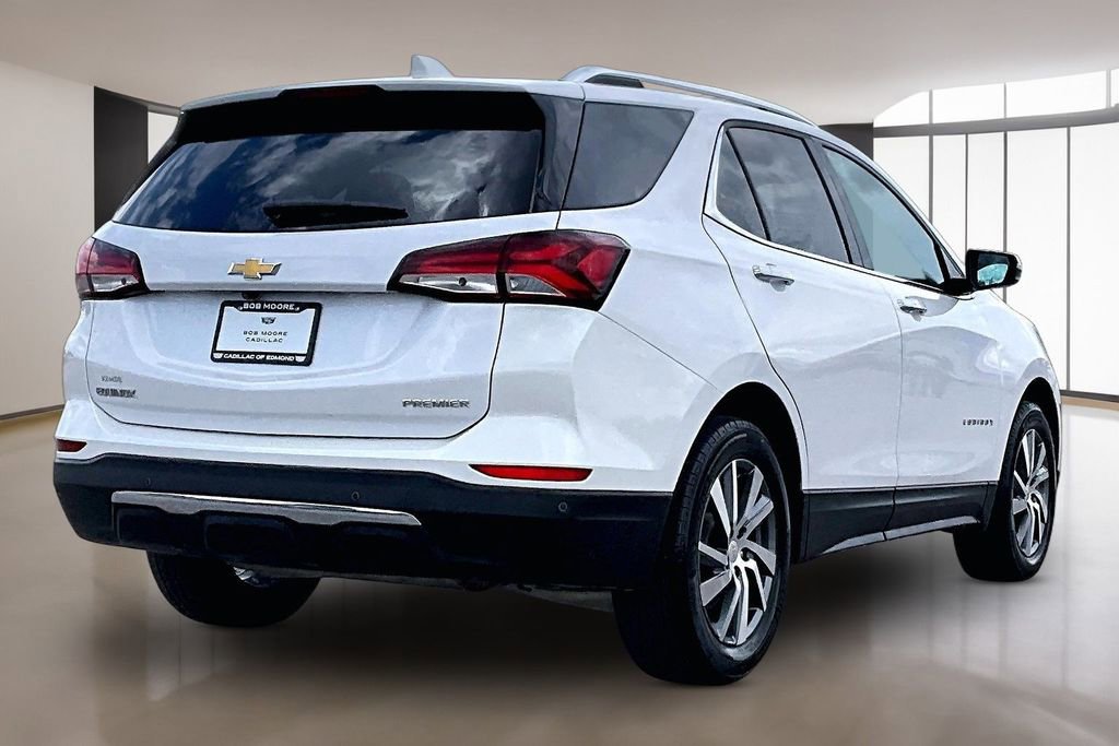 Used 2024 Chevrolet Equinox Premier image 2
