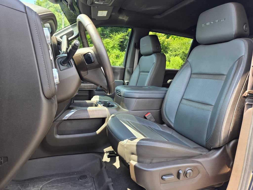 Used 2021 GMC Sierra 3500 Denali w/ Denali Ultimate Package AWD/4WD image 9