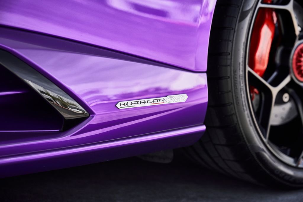 Used 2024 Lamborghini Huracan EVO image 10