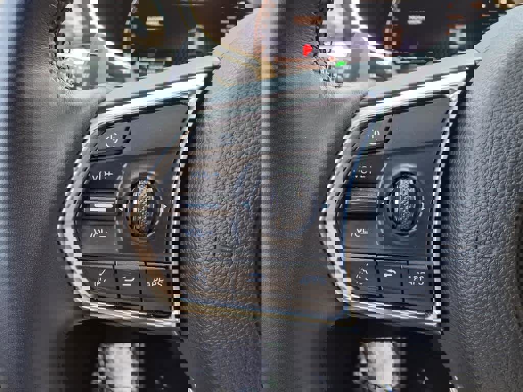 Certified 2023 Acura MDX SH-AWD w/ Technology Package image 16