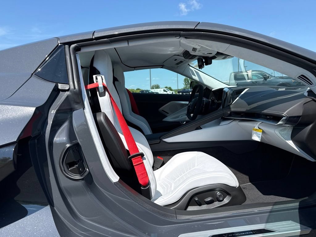 New 2027 Chevrolet Corvette Stingray Convertible w/ Z51 Performance Package RWD image 15