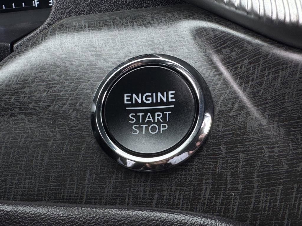 Used 2025 Ford Explorer Platinum w/ LUX Leather Package image 21