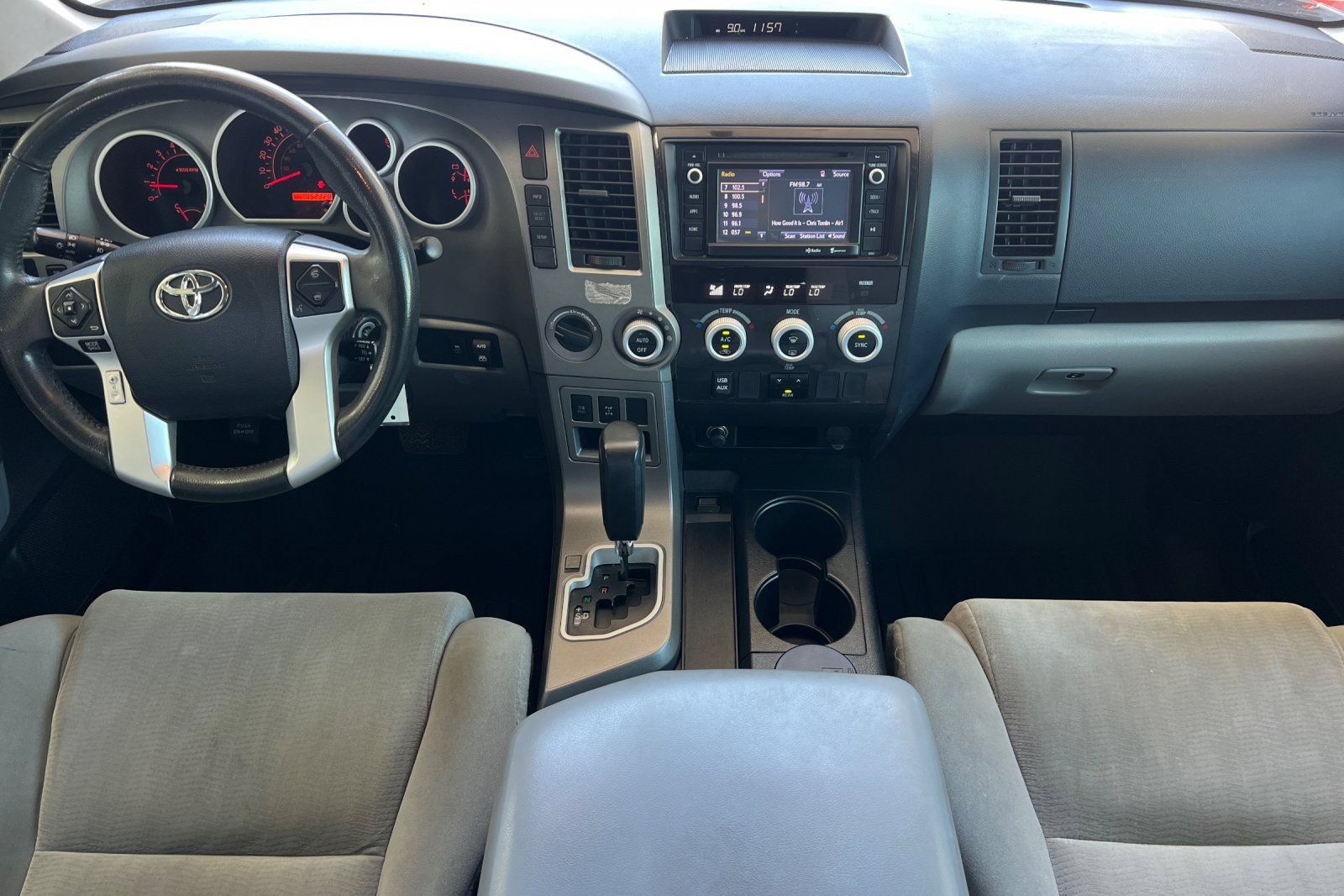 Used 2014 Toyota Sequoia SR5 AWD/4WD image 10