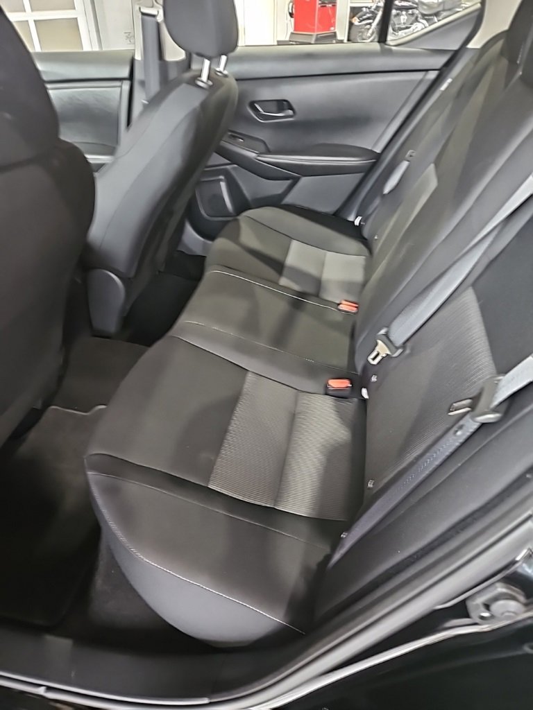 Used 2025 Nissan Sentra SV image 22