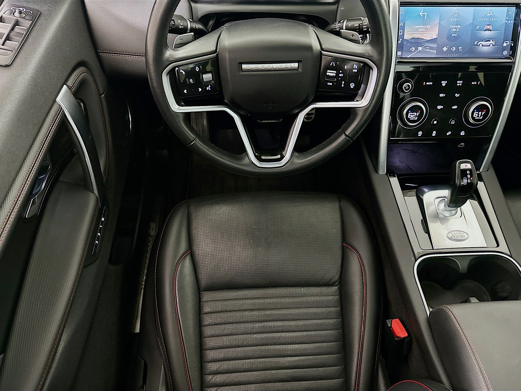 Used 2023 Land Rover Discovery Sport SE R-Dynamic image 21