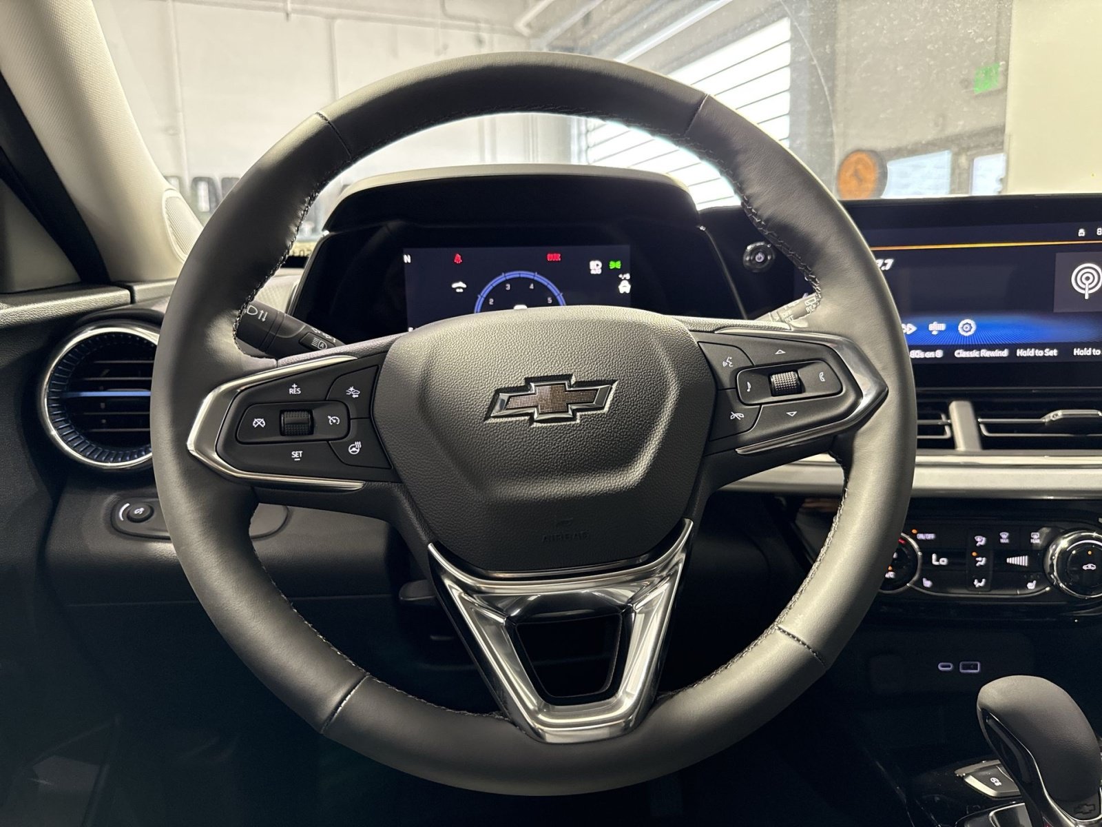 New 2026 Chevrolet Trax LT w/ Driver Confidence Package FWD image 20