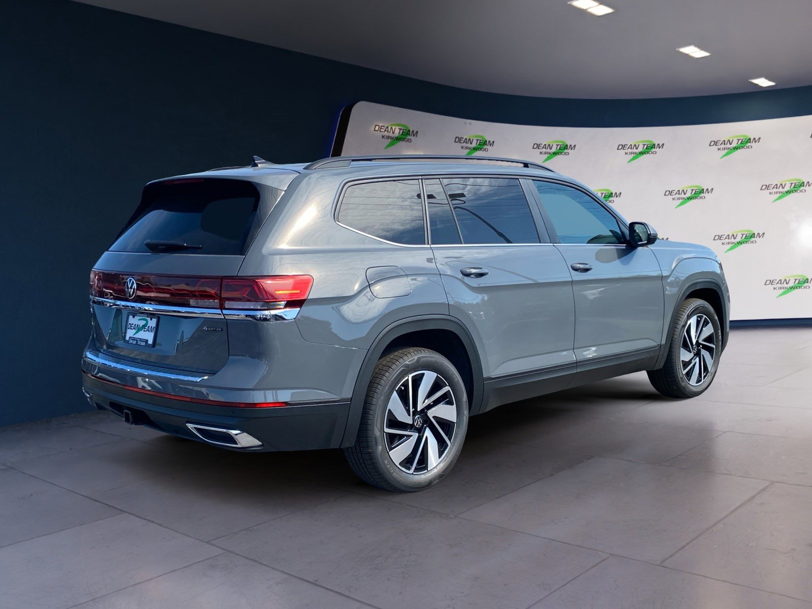 New 2026 Volkswagen Atlas SE image 3