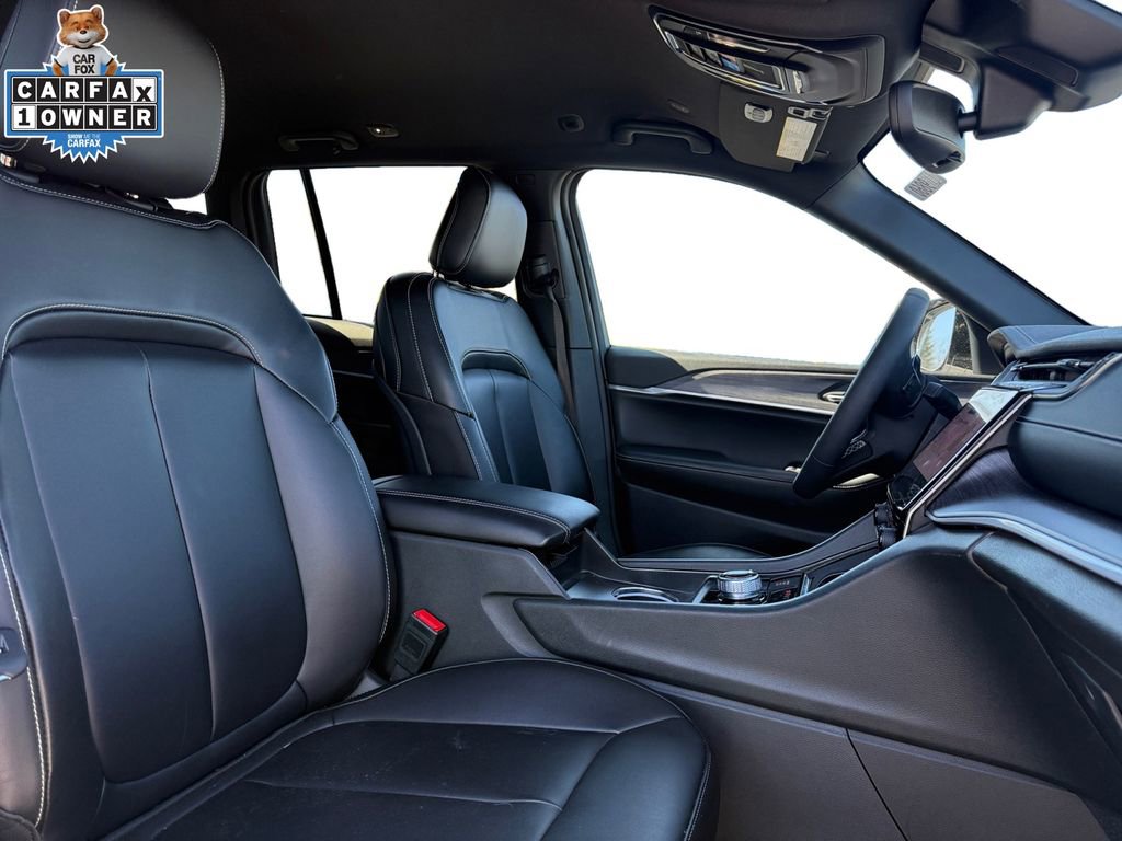 Used 2024 Jeep Grand Cherokee Limited image 15