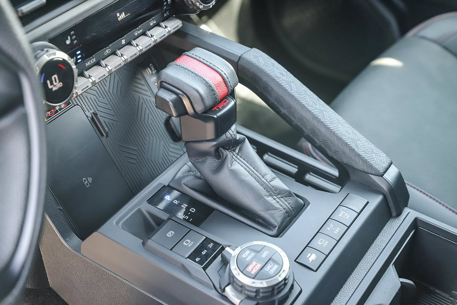 Used 2025 Toyota Tacoma TRD Pro AWD/4WD image 25