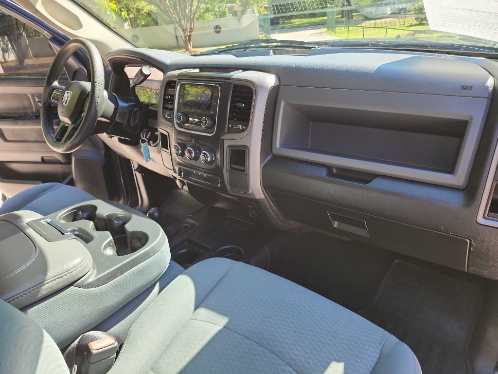 Used 2018 RAM 3500 Tradesman w/ Chrome Appearance Group AWD/4WD image 33