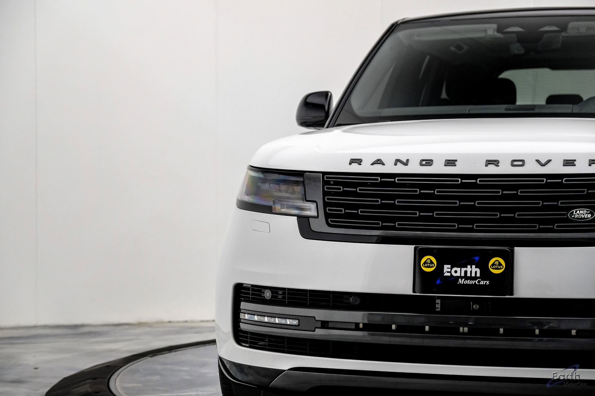 Used 2024 Land Rover Range Rover SE AWD/4WD image 29