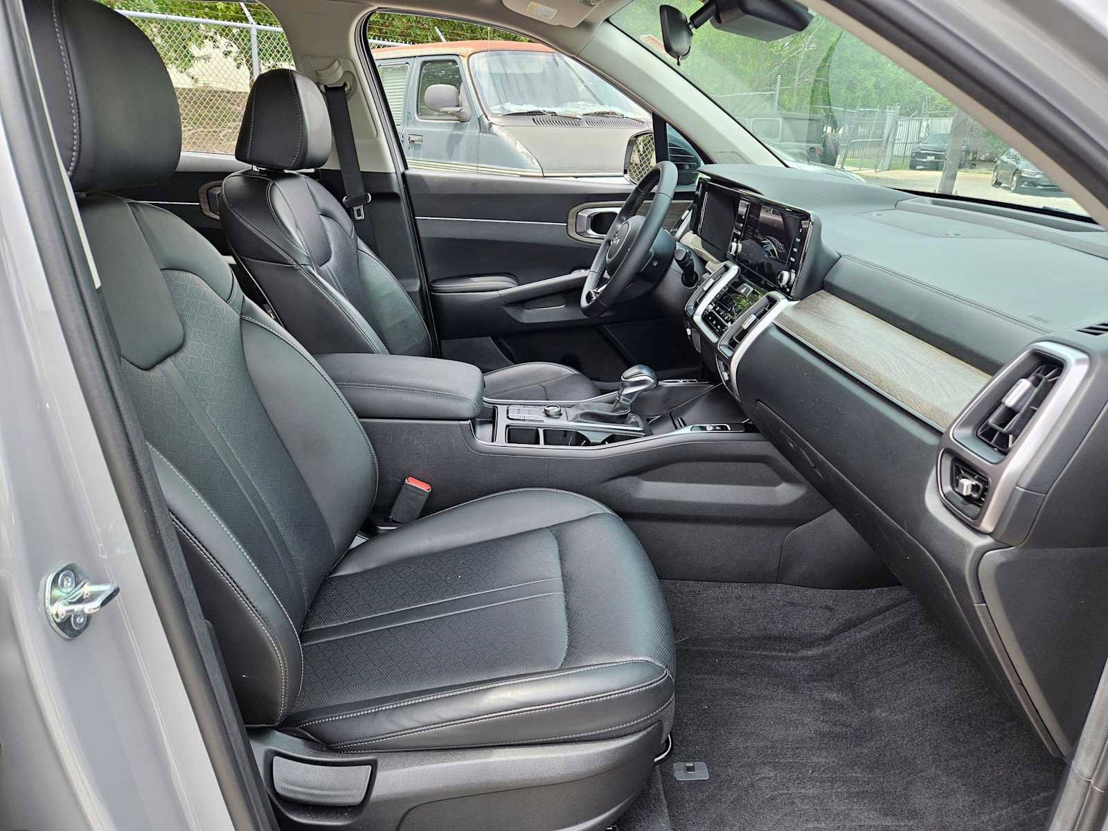 Certified 2023 Kia Sorento S image 20