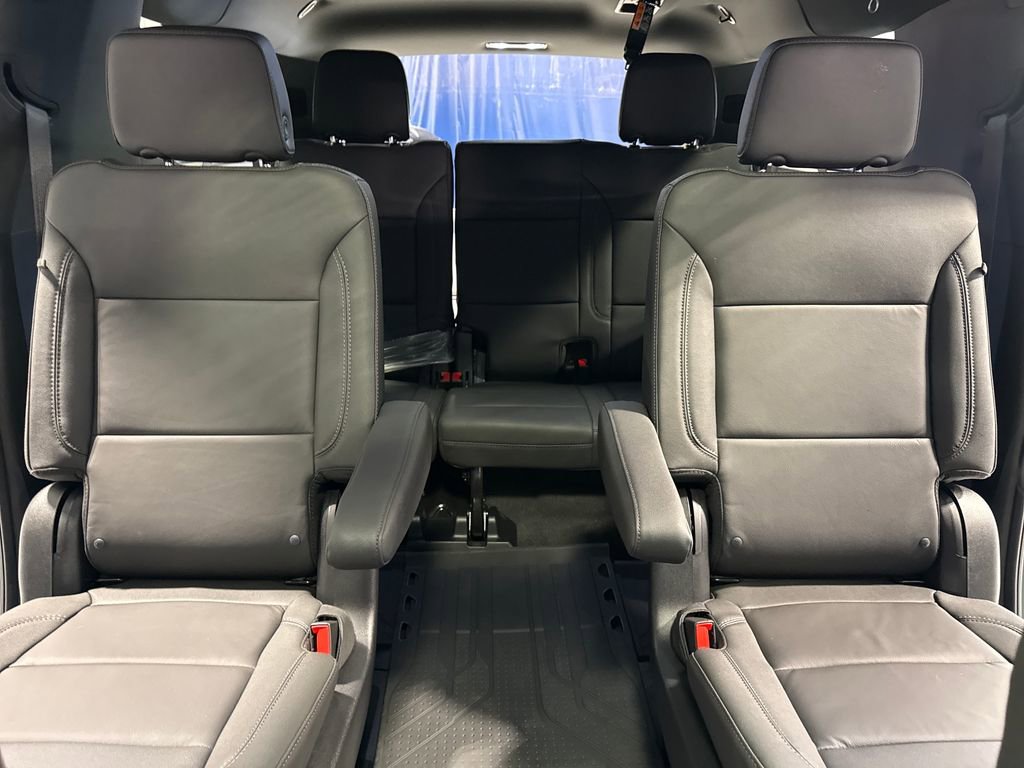 New 2026 Chevrolet Suburban Z71 w/ Z71 Off-Road Package AWD/4WD image 38