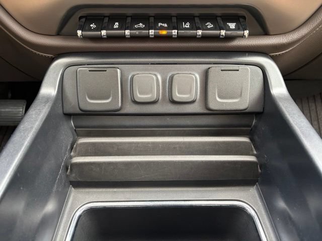 Used 2018 GMC Sierra 2500 Denali w/ Duramax Plus Package AWD/4WD image 24