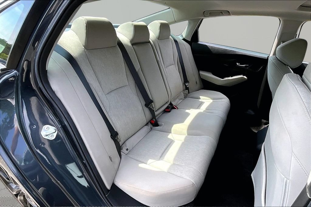 Used 2023 Honda Accord EX image 19
