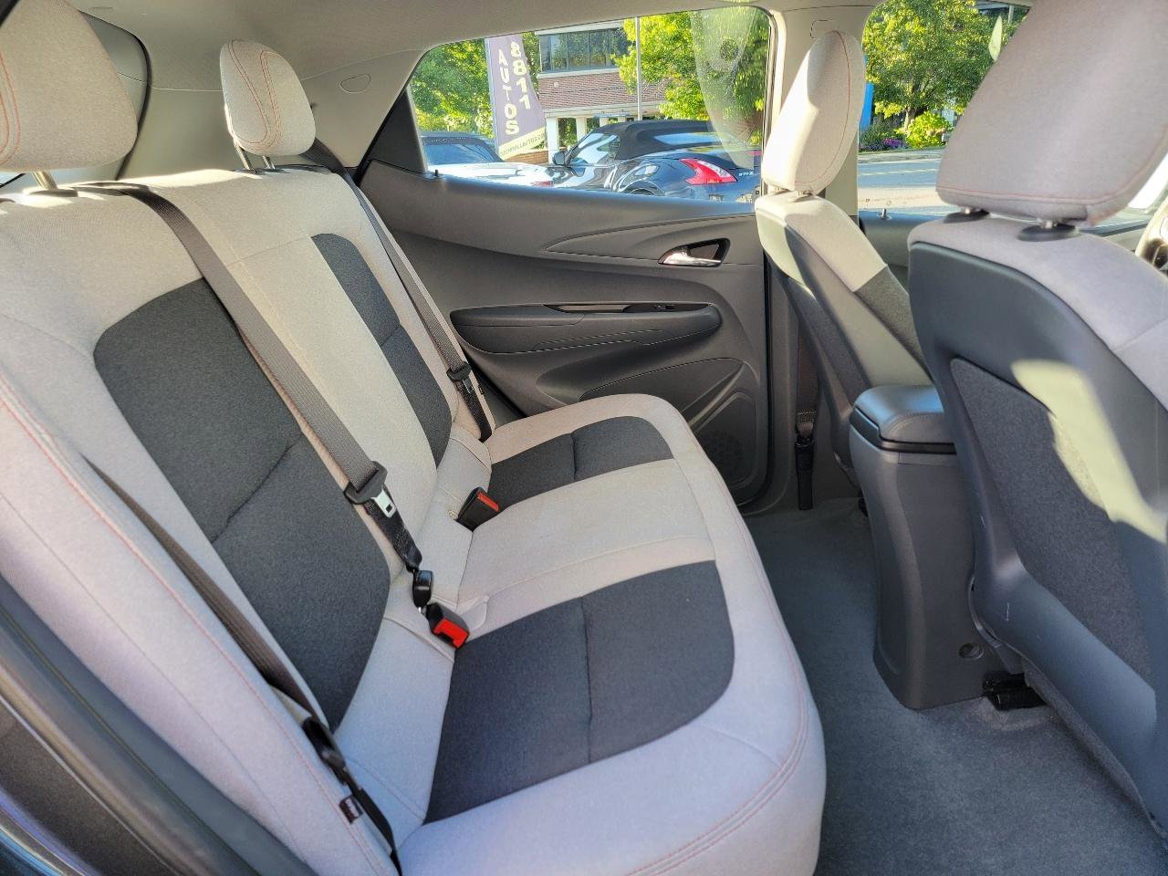 Used 2019 Chevrolet Bolt LT FWD image 29