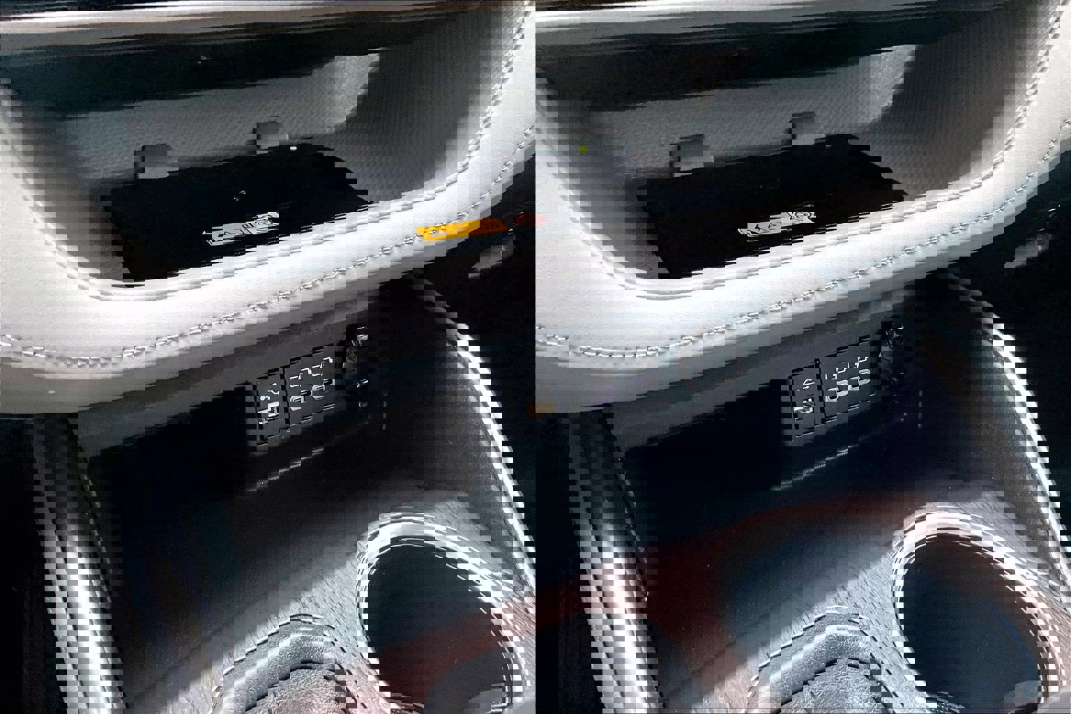 Used 2023 Toyota Highlander Limited image 32