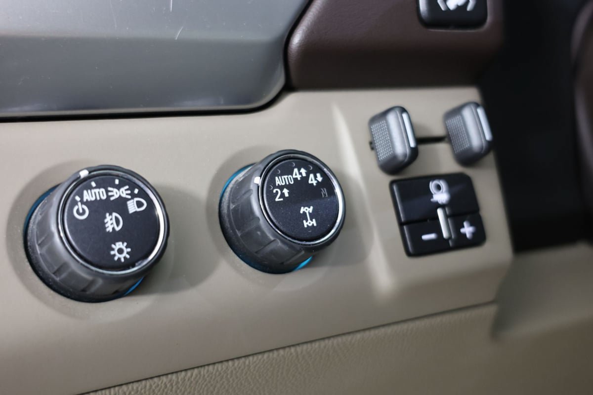 Used 2020 Chevrolet Tahoe Premier AWD/4WD image 19