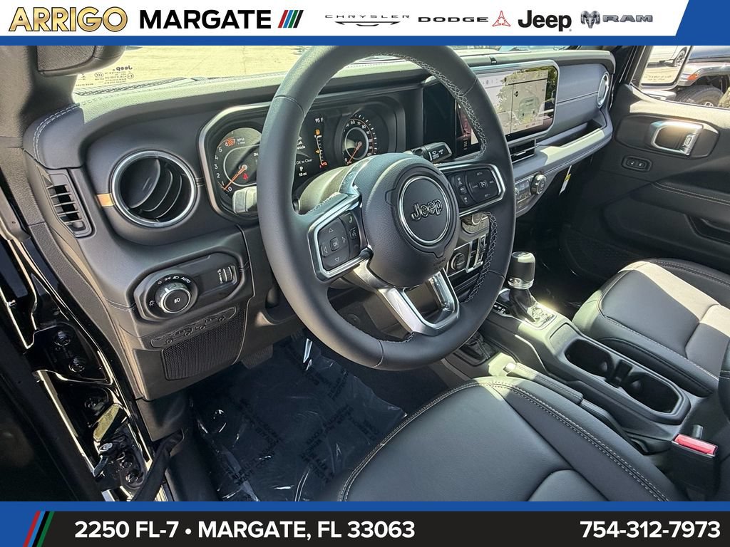 New 2026 Jeep Wrangler Unlimited Sahara AWD/4WD image 10