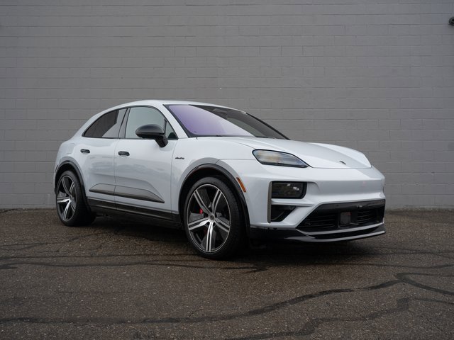 Used 2025 Porsche Macan Turbo Electric image 9