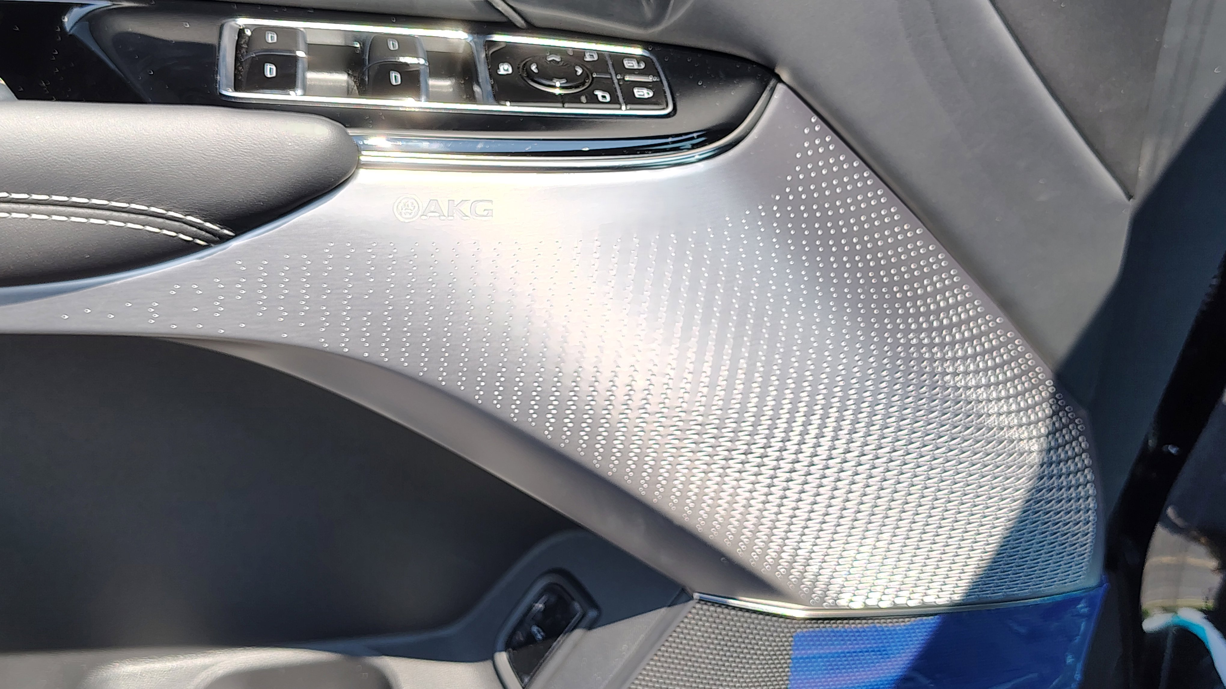 New 2026 Cadillac Lyriq V image 14