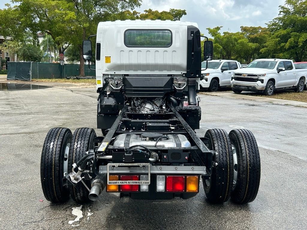 New 2024 Chevrolet Low Cab Forward image 5