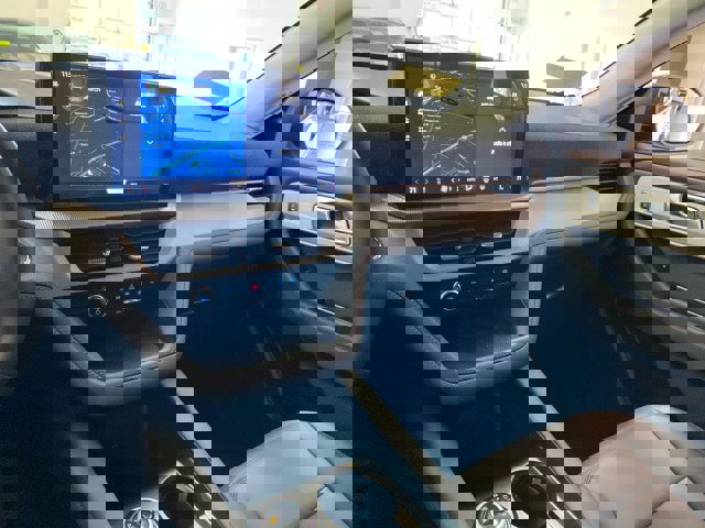 New 2026 Ford Explorer Active w/ Active Comfort Package image 15