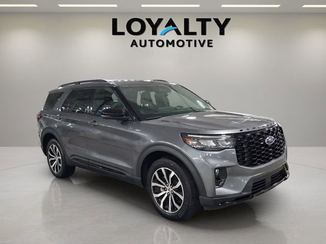 Used 2025 Ford Explorer ST-Line AWD/4WD image 7