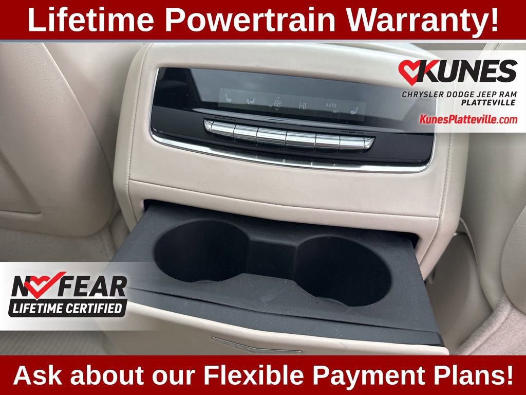 Used 2023 Cadillac Escalade Premium Luxury Platinum image 30