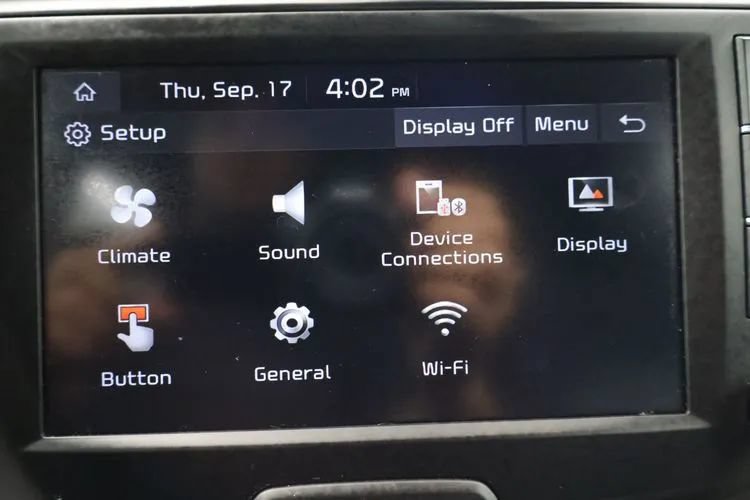 Used 2024 Kia Soul LX w/ LX Technology Package FWD image 26