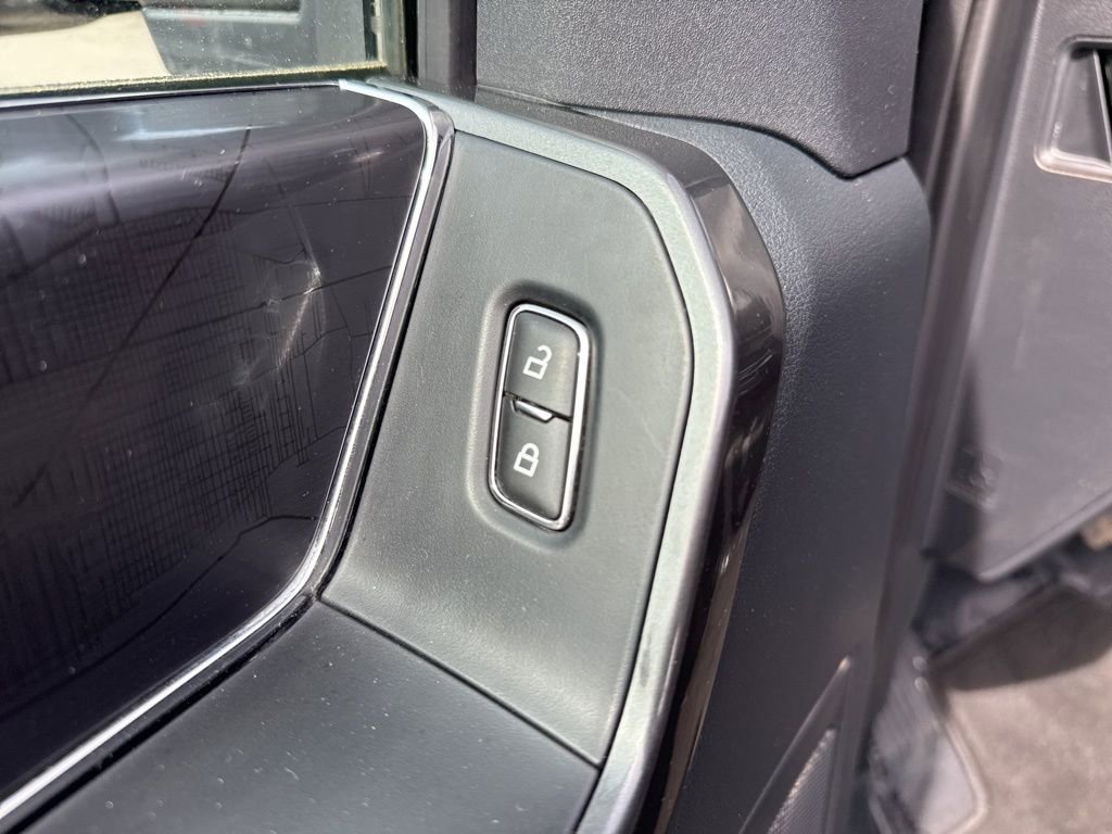 Used 2023 Ford F150 XLT w/ Equipment Group 302A High image 11