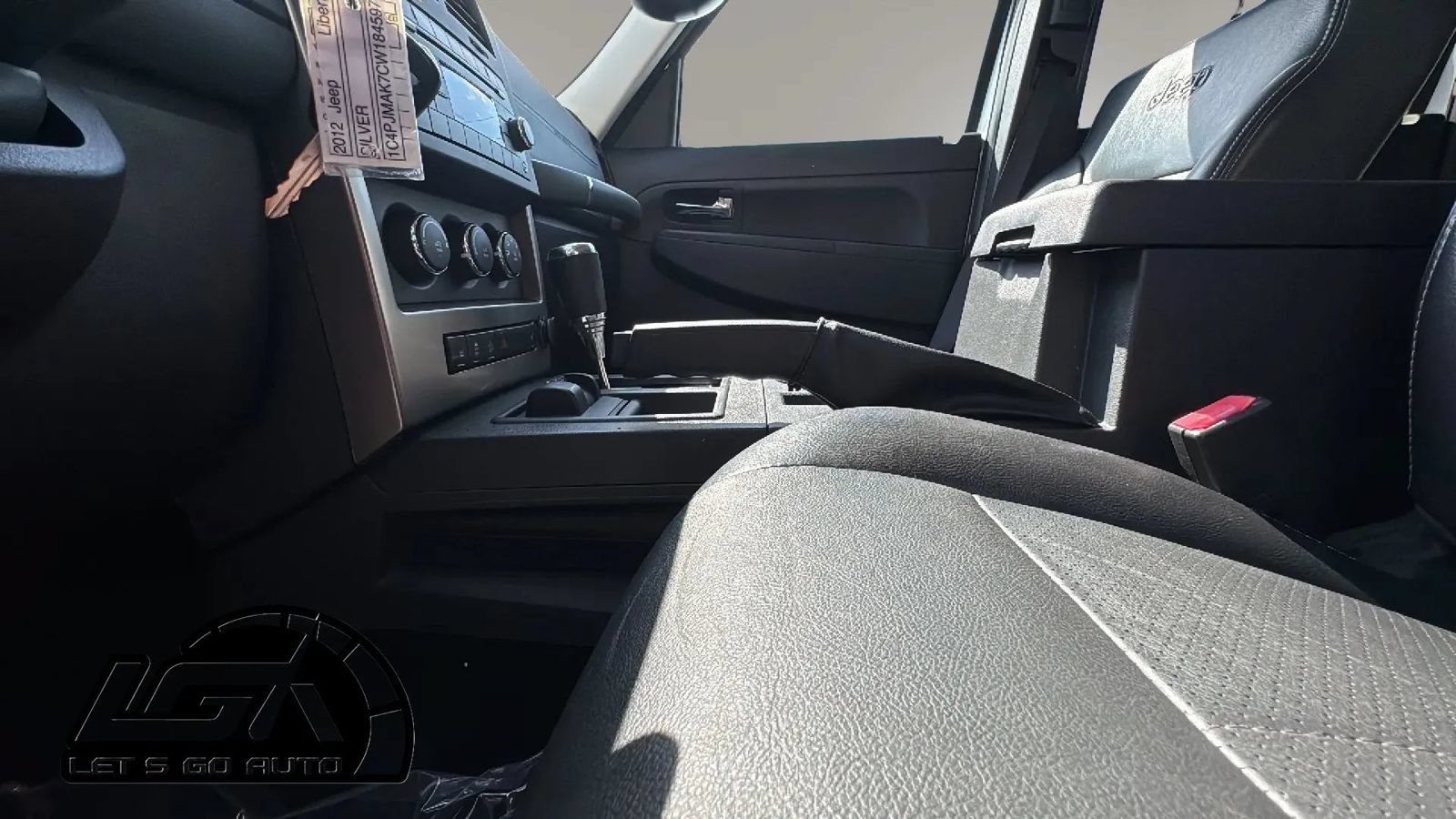 Used 2012 Jeep Liberty Sport AWD/4WD image 14