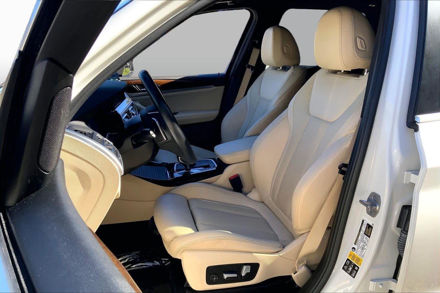 Used 2022 BMW X3 xDrive30i AWD/4WD image 9