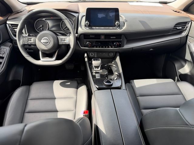 Used 2023 Nissan Rogue SV w/ SV Premium B Package image 10