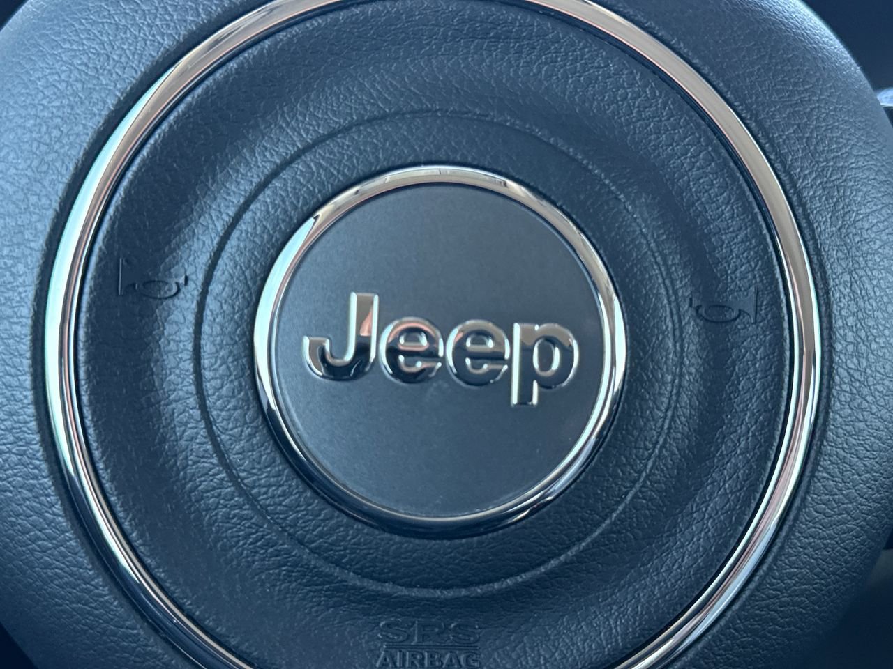 Used 2022 Jeep Renegade Latitude w/ Convenience Group AWD/4WD image 32