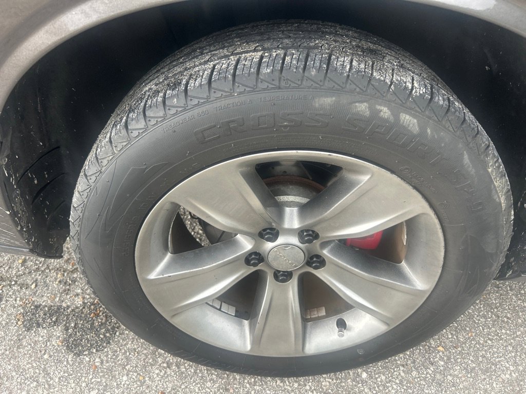 Used 2015 Dodge Challenger SXT RWD image 19