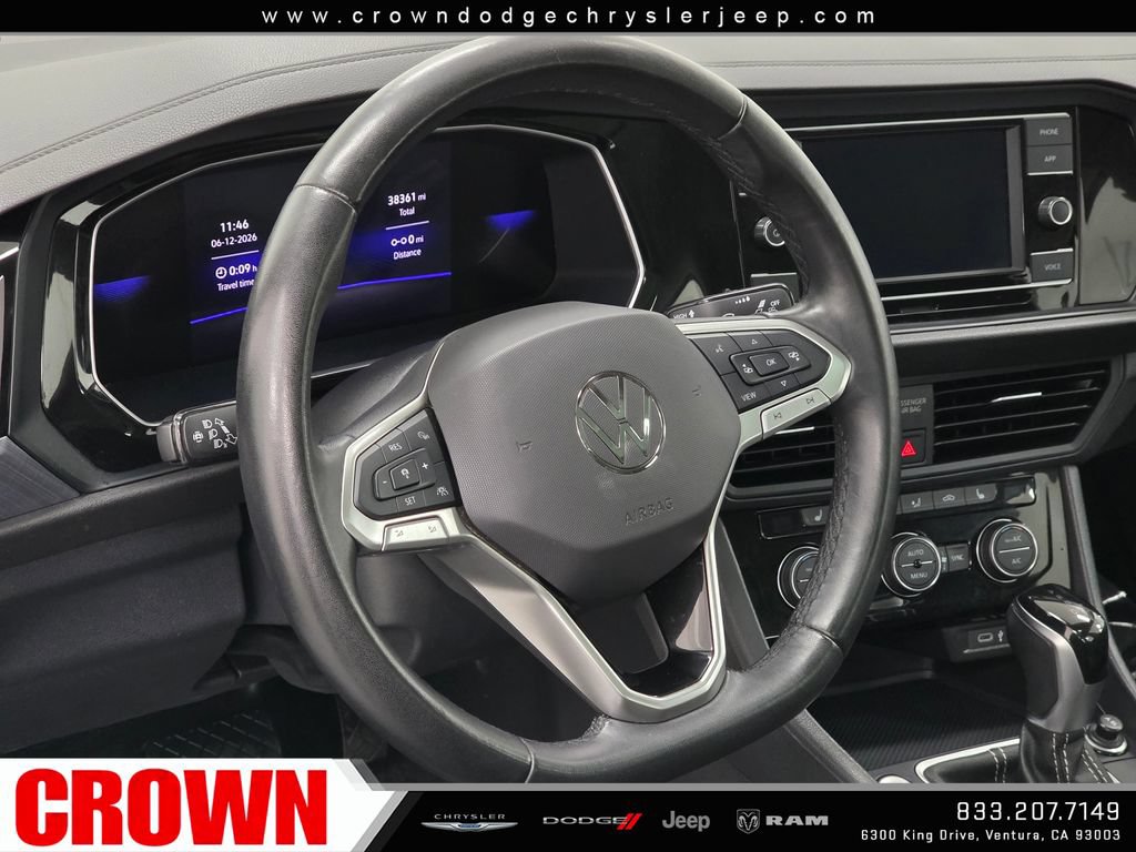 Used 2024 Volkswagen Jetta SE FWD image 24