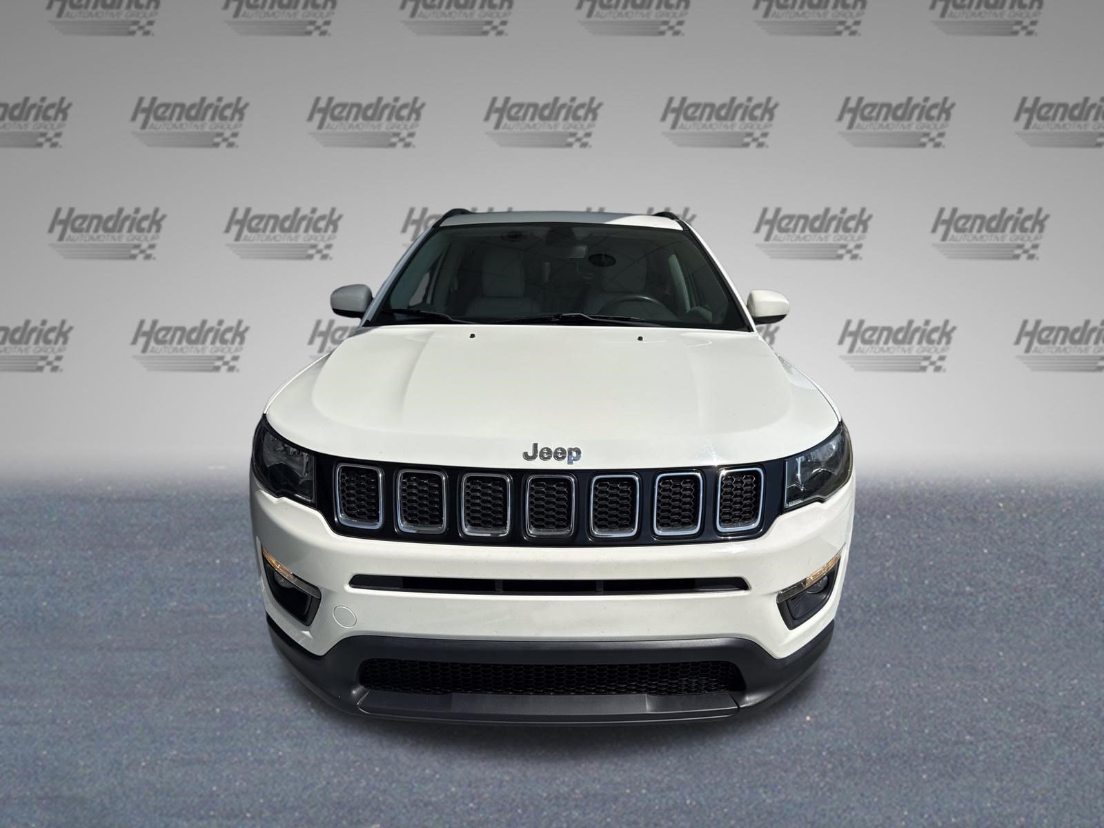 Used 2021 Jeep Compass Latitude FWD image 3