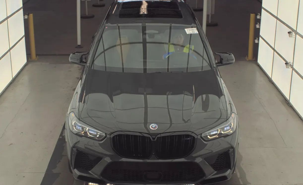 Used 2023 BMW X5 M w/ Competition Package AWD/4WD image 2
