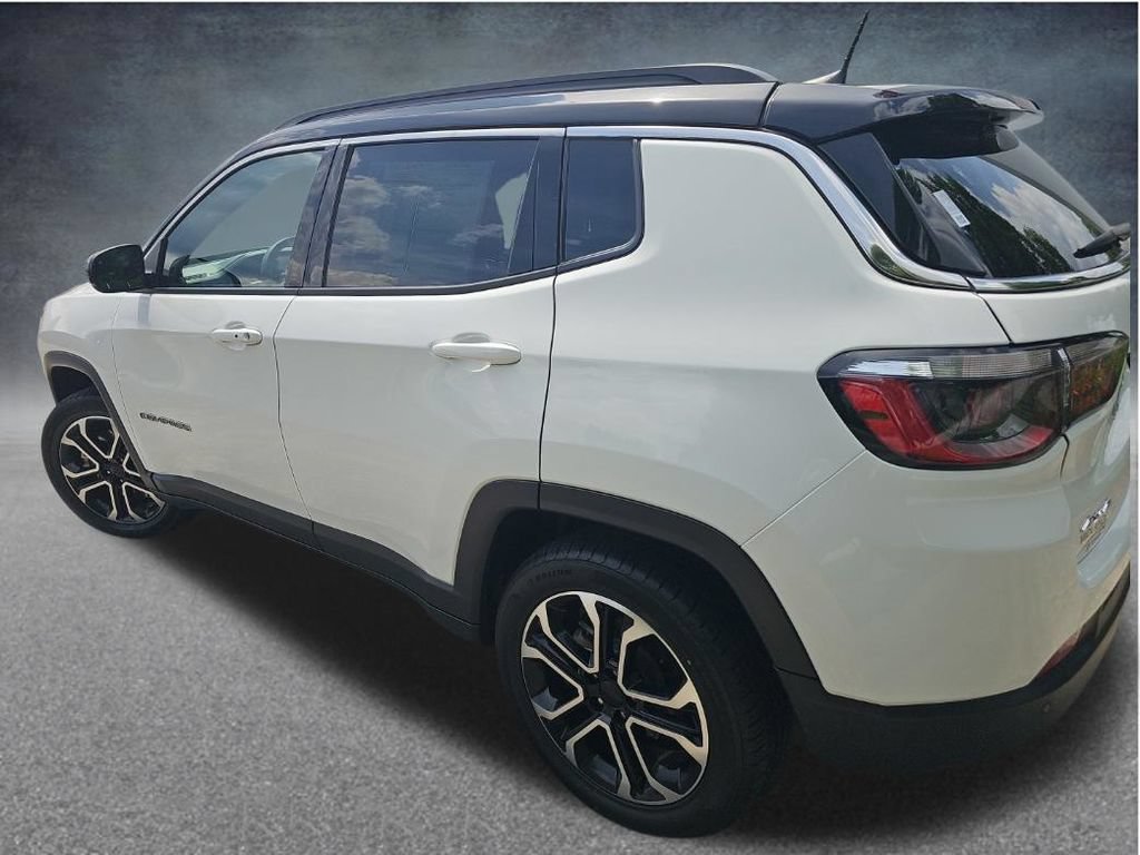 Used 2024 Jeep Compass Limited AWD/4WD image 29